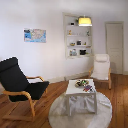 Cosy, Charming And Sunny Home! * Lissabon